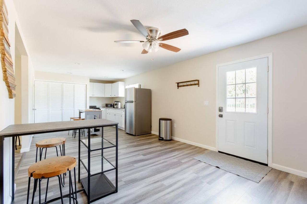Beautiful Spacious Guest Apartment Roseville